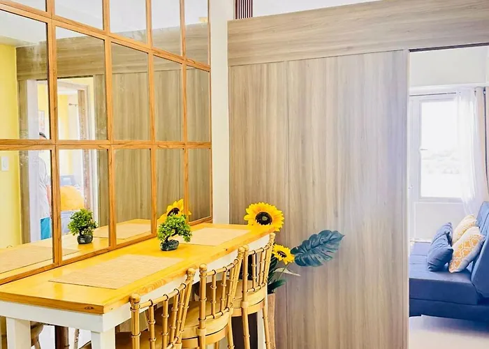 Budget Bliss Staycation Apartment *